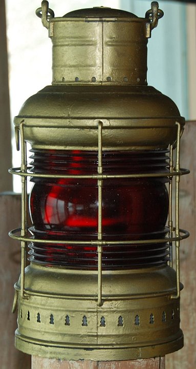 nav light.JPG - Port Navigation light